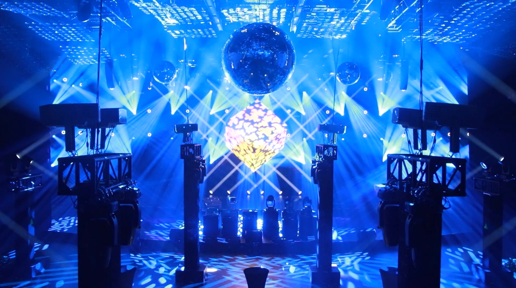 Yajiang Optoelectronics 2024 light show