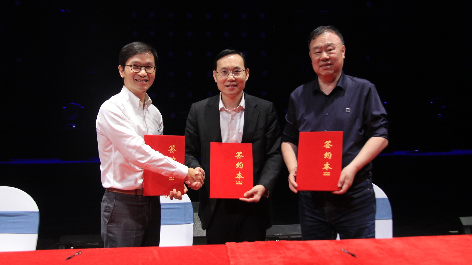 校企协同赋能产教融合新生态 浙江艺术职业学院与雅江光电共绘舞台艺术创新蓝图